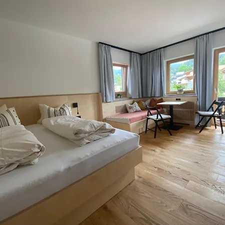 Waldruh Guest house *